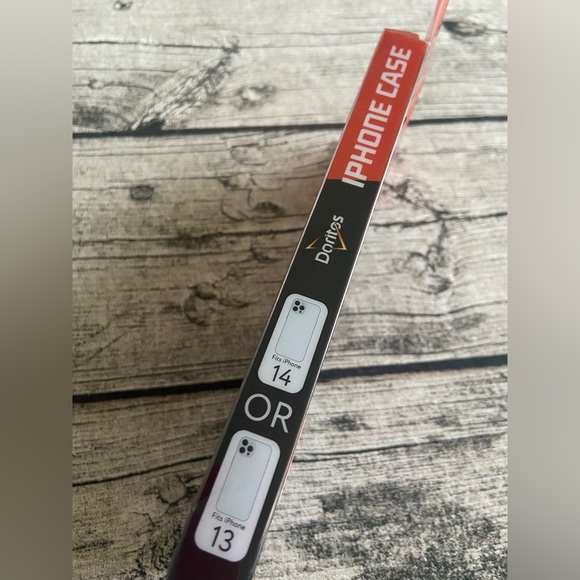 NWT! Protective phone case. Brand new in box. For iPhone 14 and 13 - Picture 8 of 11